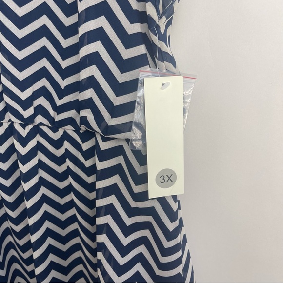 Tacera Chiffon Chevron Dress Size 3X - Picture 6 of 6